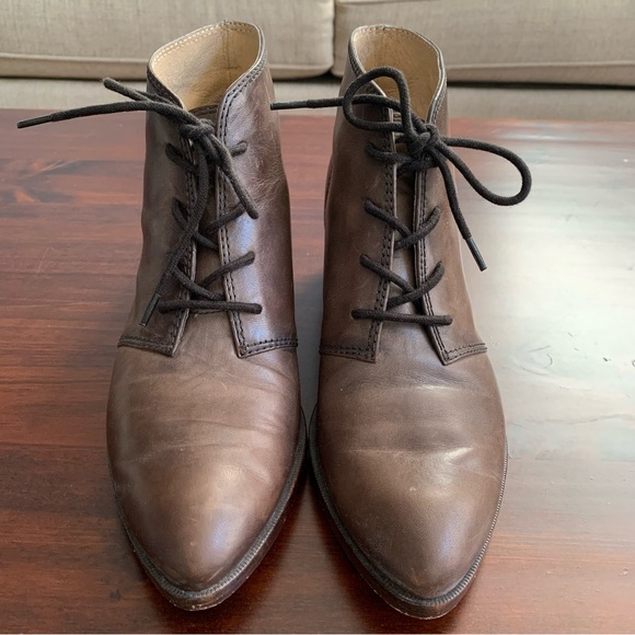 Frye Ruby Chukka Boot - Picture 2 of 12